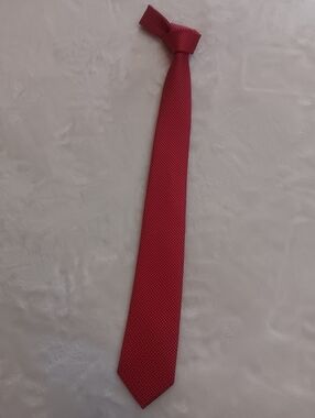 Geoffrey Beene Crimson Microdot Tie